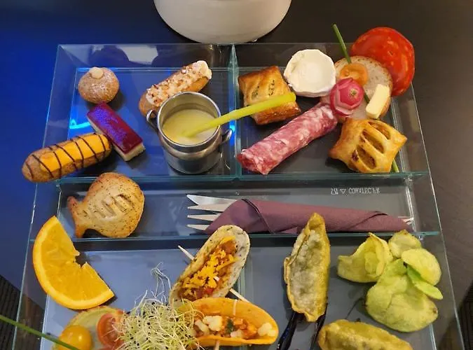 Hotel Hotel Inn Design & Restaurant Poitiers 3*